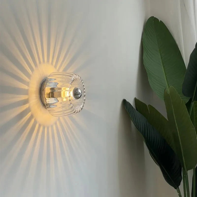 Moderne Wandlamp van Glas en Metaal voor Scandinavisch Interieur-mezamstore.nl