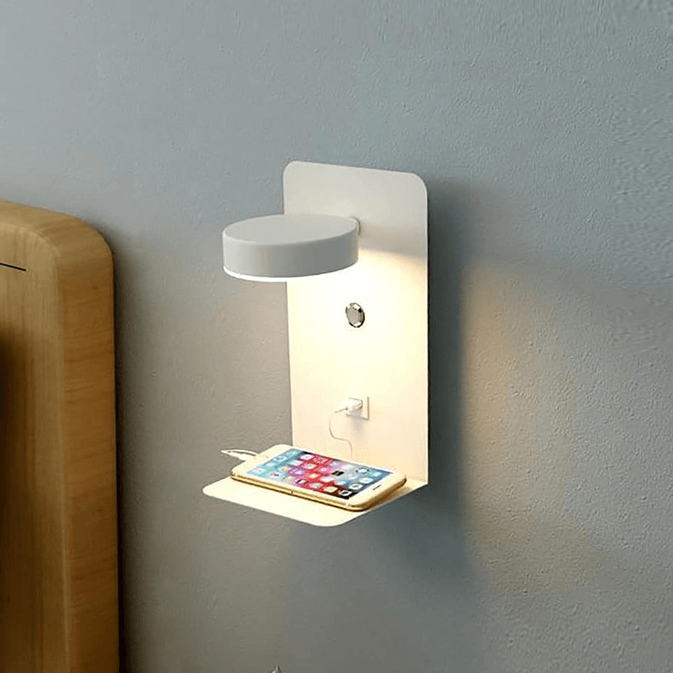 Nachtlamp met USB Oplaadstation en Plankje
