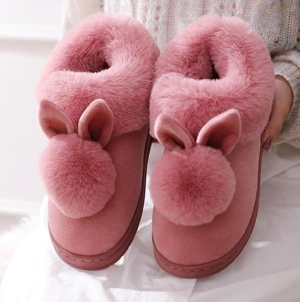 Bunny Pompom Winterpantoffels – Zachte & Warme Indoor Slippers
