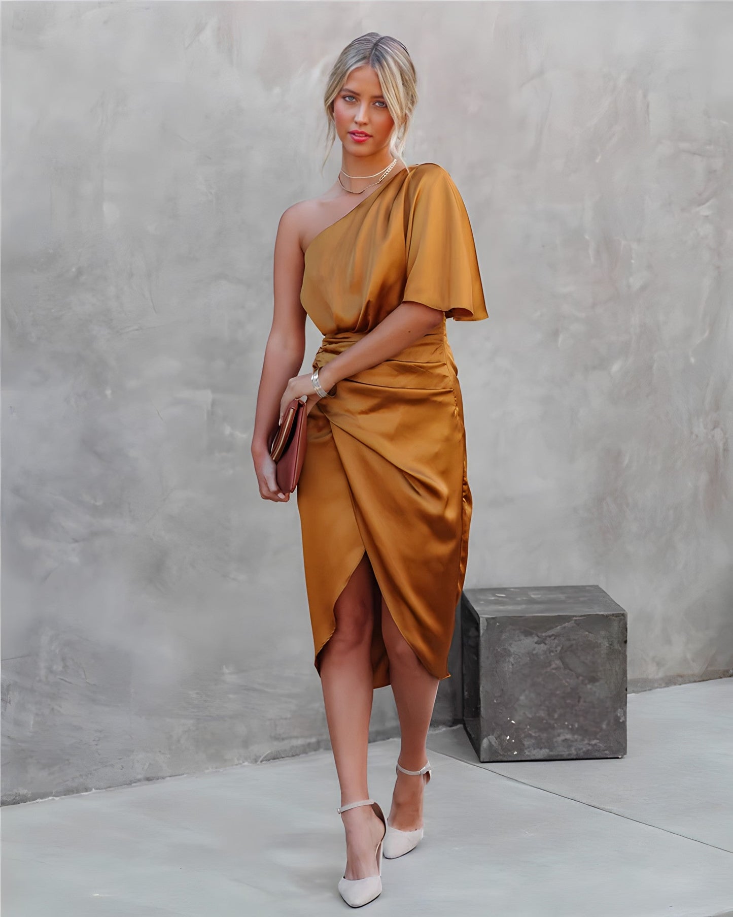 Elegante Midi Jurk met Glamoureuze Pasvorm