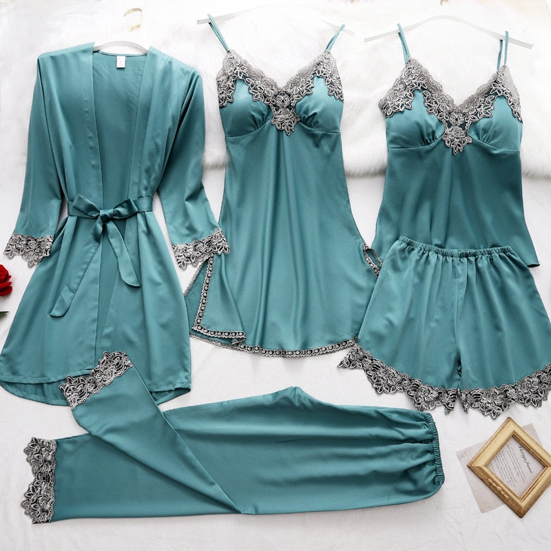 Luxe Zijde Pyjama Set voor Gevoelige Huid