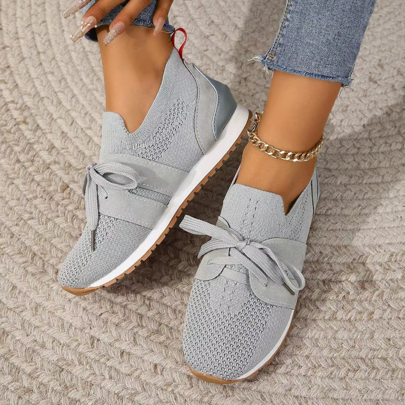 Comfortabele dames sneakers met ergonomisch voetbed en modern design