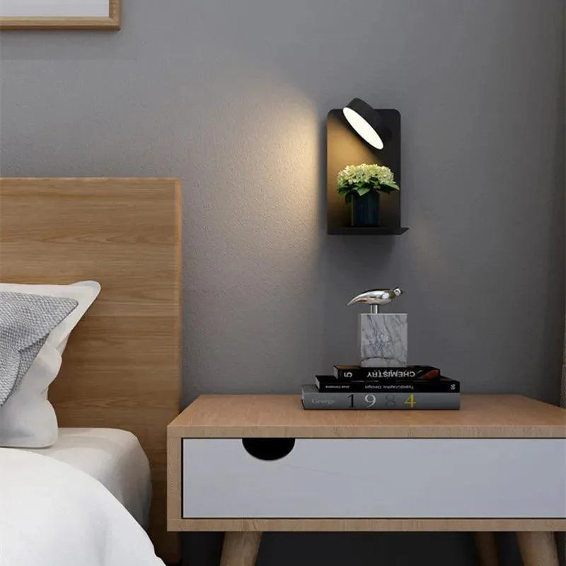 Nachtlamp met USB Oplaadstation en Plankje
