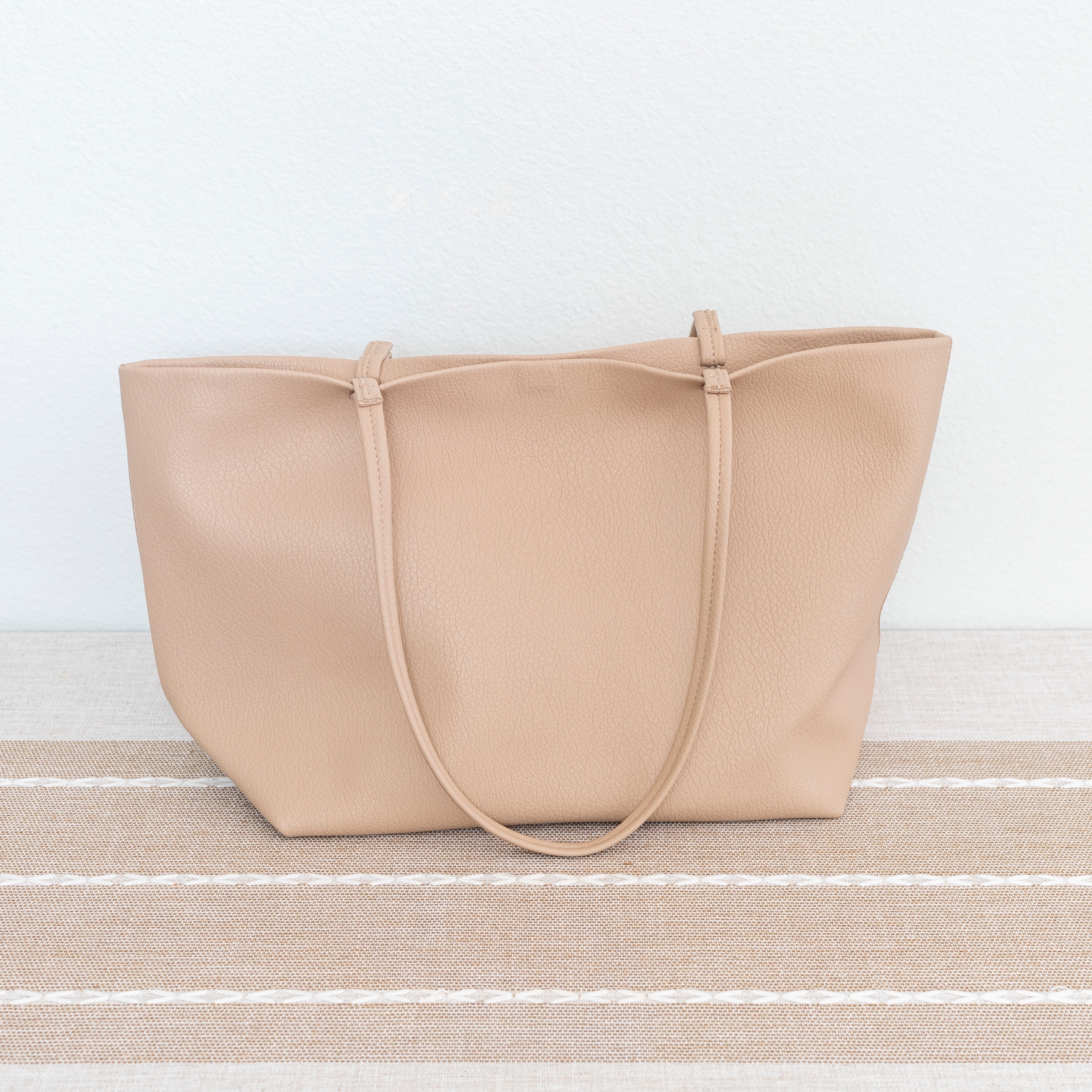 Minimalistische Tote Bag voor Dames – Ruime Schoudertas voor Dagelijks Gebruik