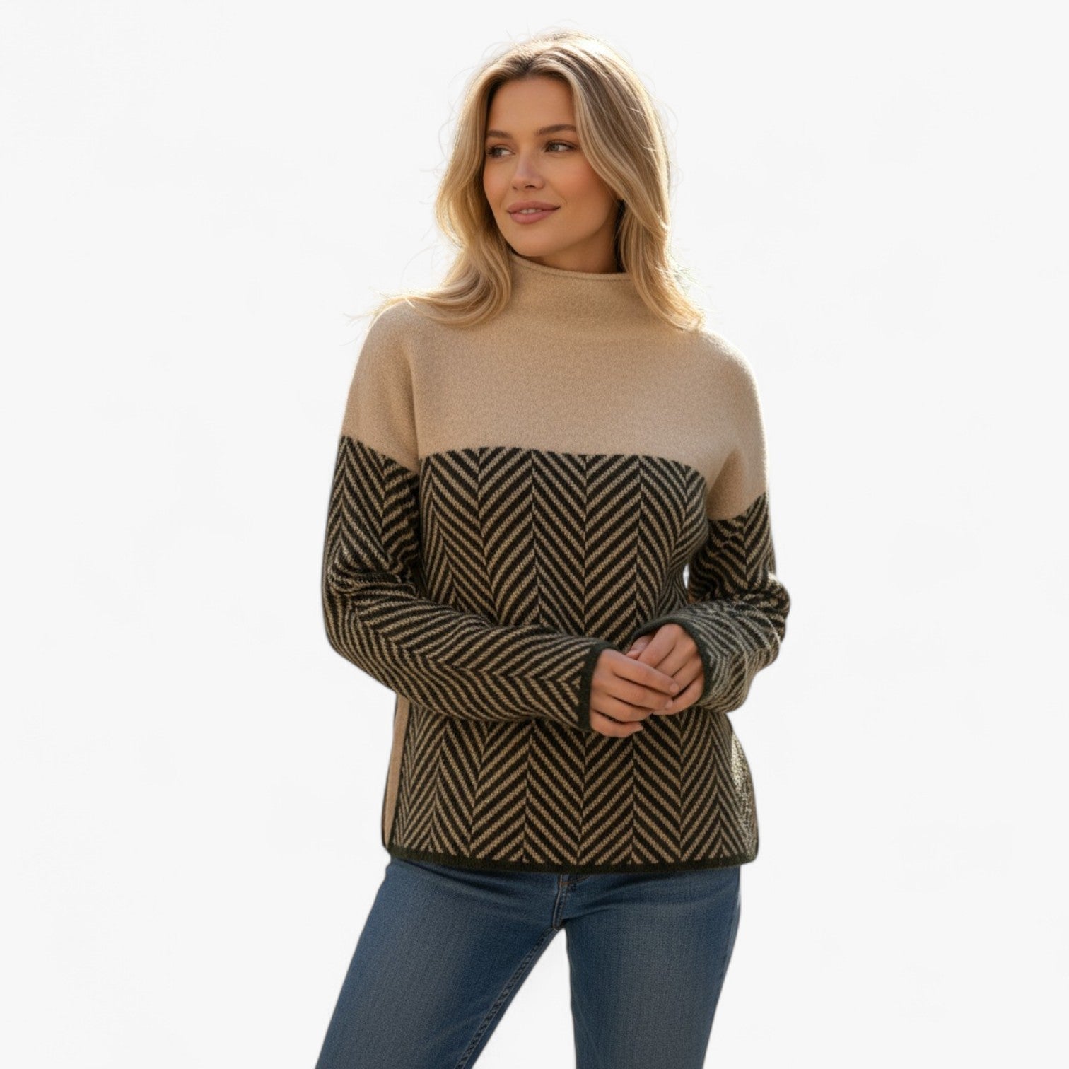 Damestrui met Hoge Hals – Moderne Gebreide Trui met Patroon