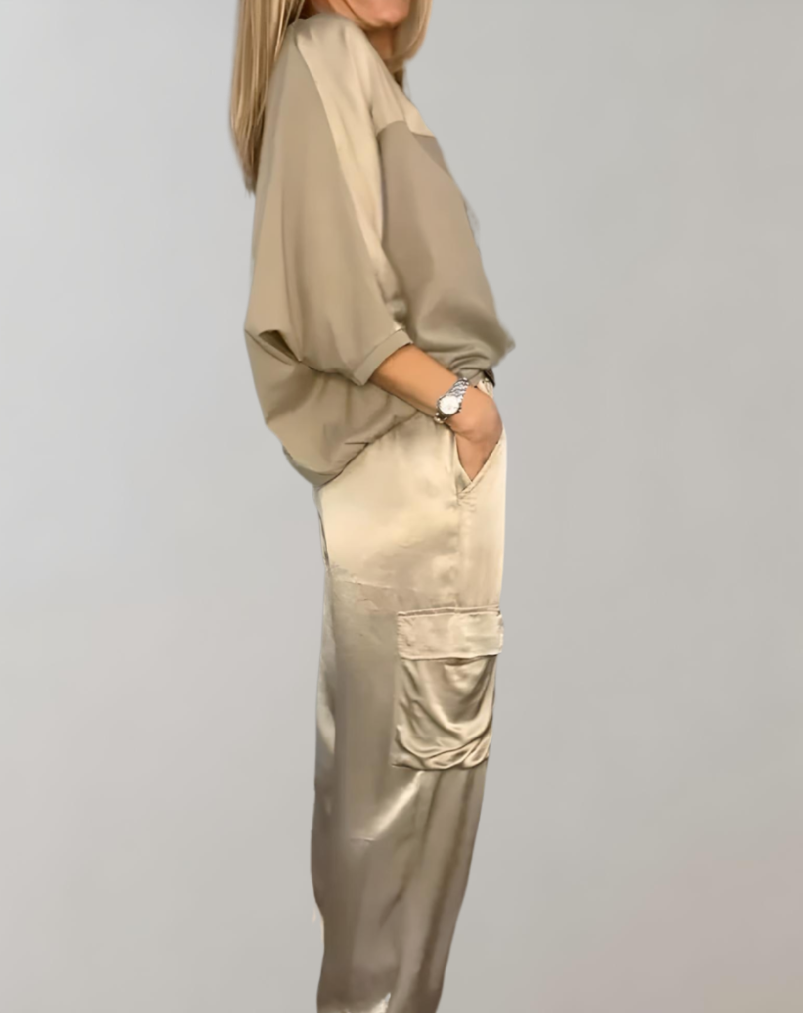 Luxe Satijnen Stijlset – Top met 3/4 Mouw & Cargo Broek - Elegante Vrouwenkleding voor Elke Gelegenheid-mezamstore.nl
