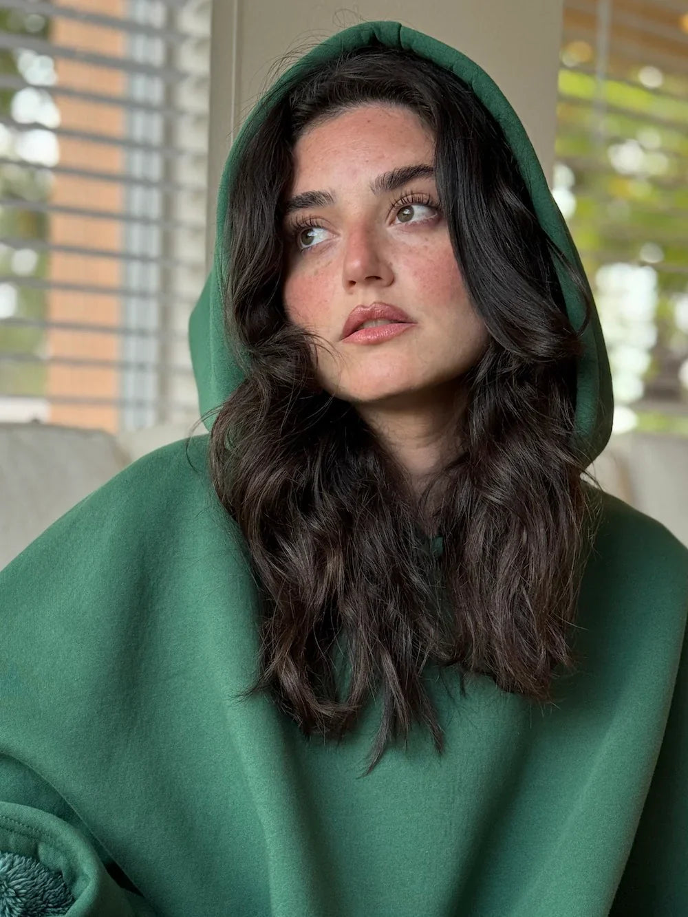 Oversized Winterponcho met Capuchon – Warm & Comfortabel Ontwerp