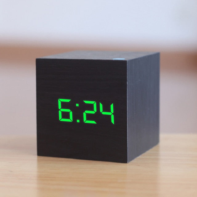 Digitale LED Wekker – Vierkant Display met Tijd, Datum & Temperatuur