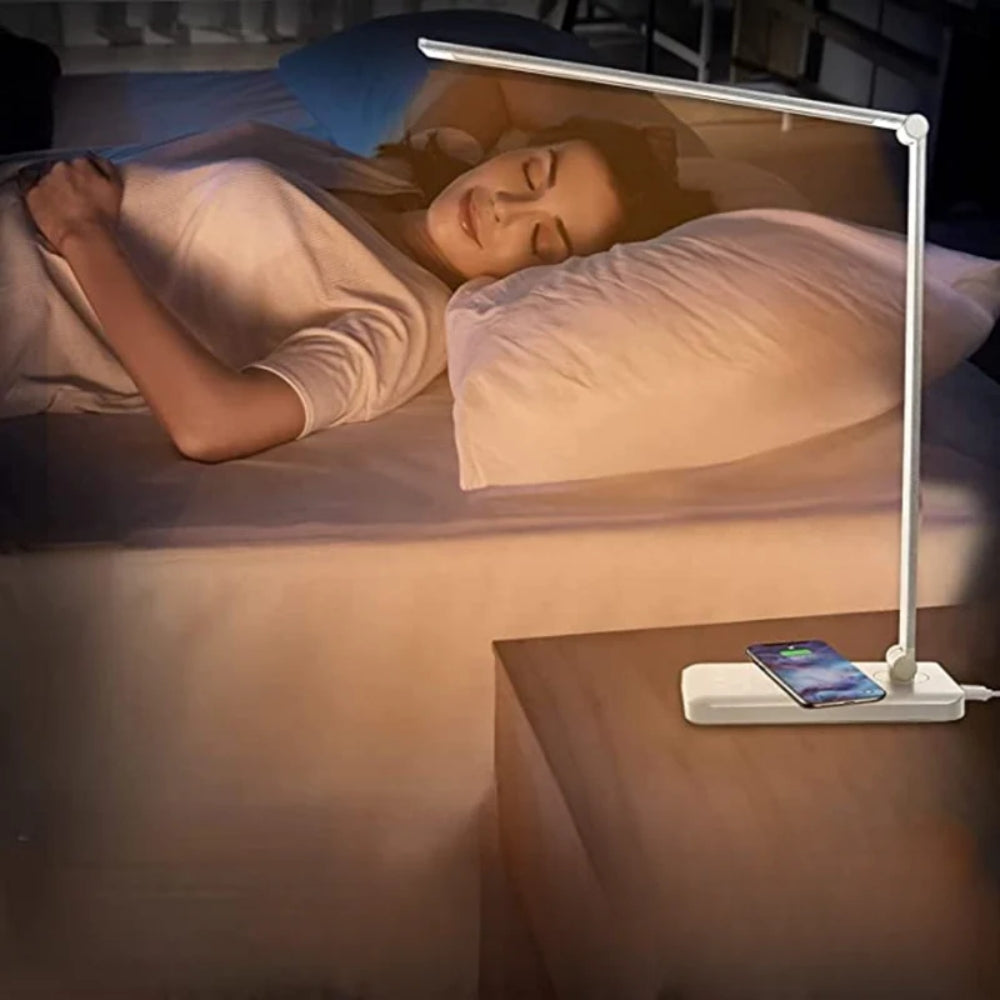 LED Bureaulamp met Draadloze Oplader & Verstelbare Helderheid