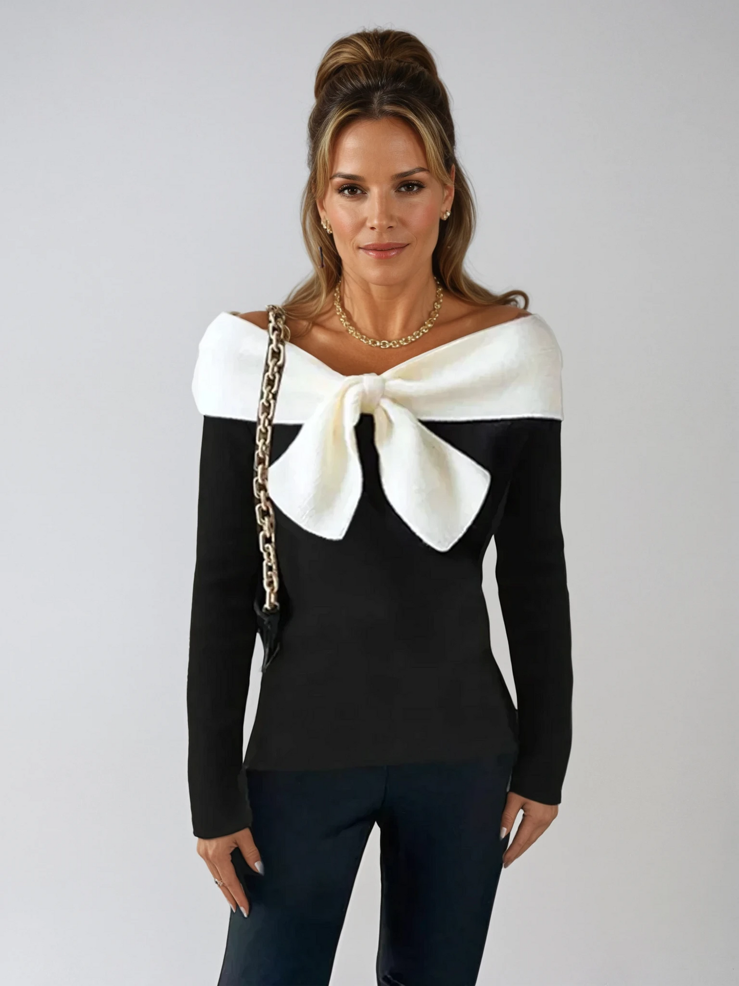 V-hals Trui met Elegante Strik