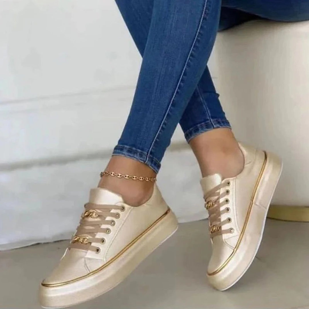 Stijlvolle Sneakers met Gouden Details