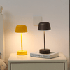 Draadloze Bauhaus Tafellamp Minimalistisch en Stijlvol