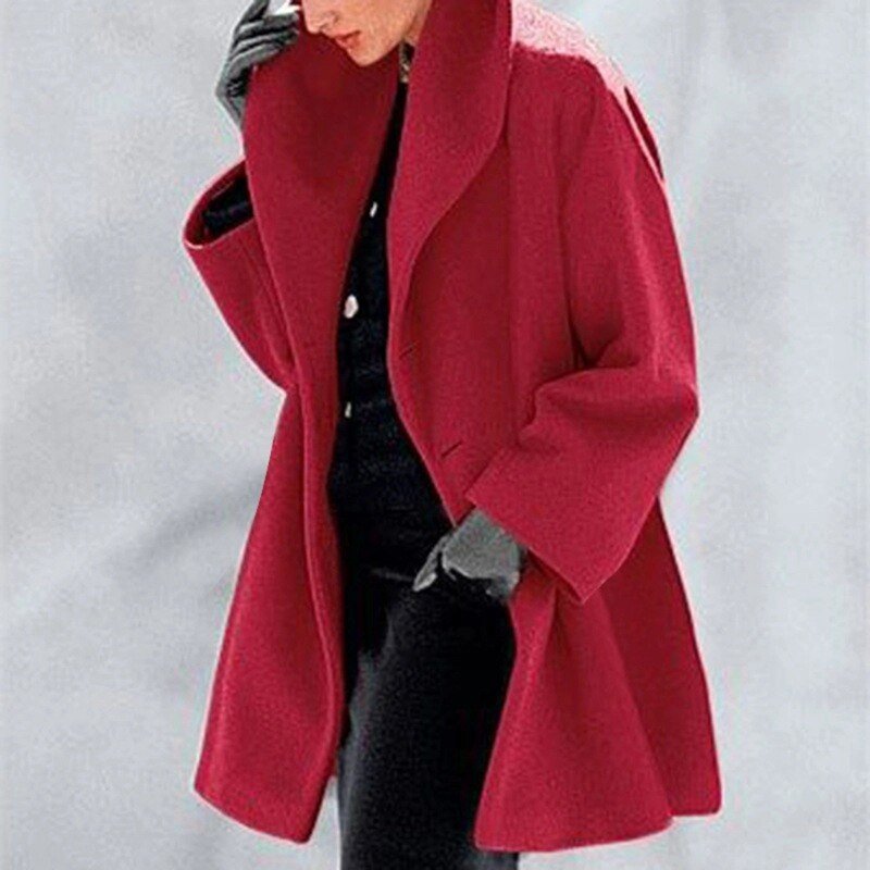 Elegante dames winterjas gevoerd met brede kraag