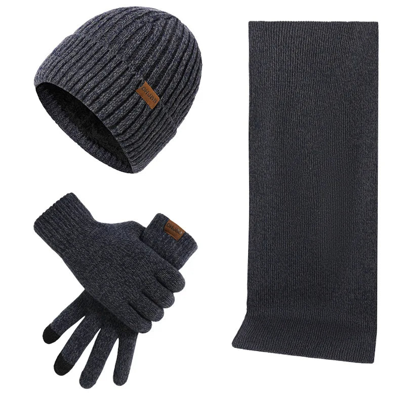 Gebreide winterset met muts, sjaal en handschoenen