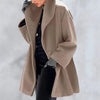 Elegante dames winterjas gevoerd met brede kraag