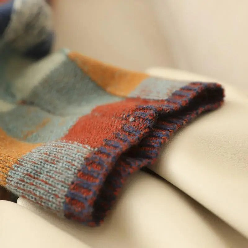 Dames Geruite Trui – Kleurrijke Comfort Sweater met Uniek Design