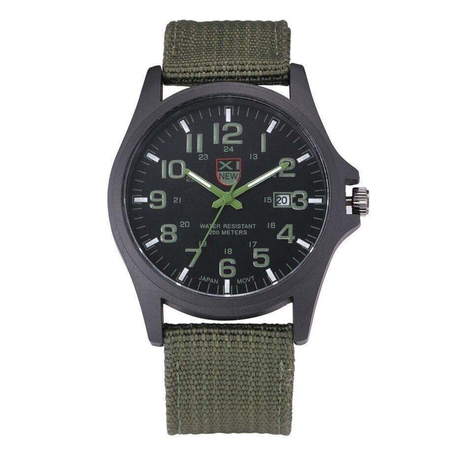 Robuust Militair Horloge voor Avonturiers en Outdooractiviteiten