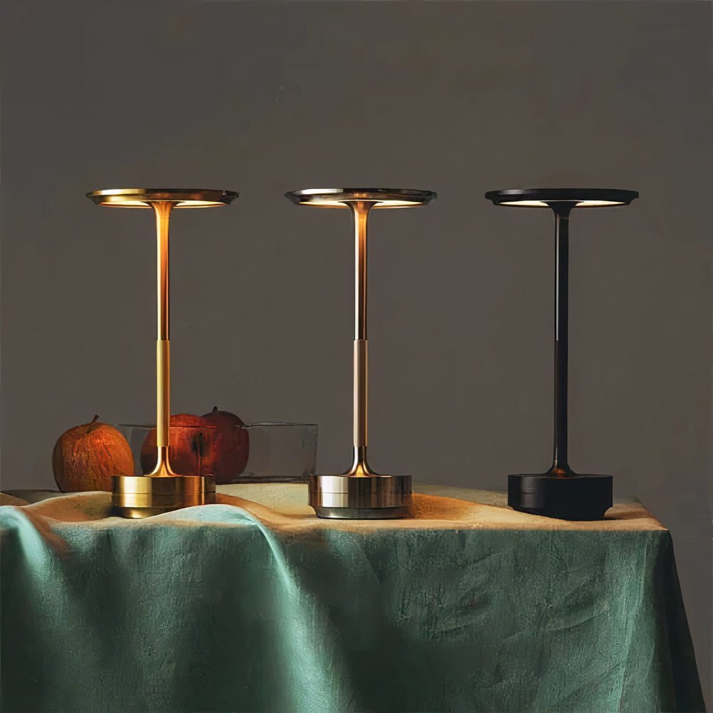 Minimalistische Tafellamp met Warm Licht en Elegant Design