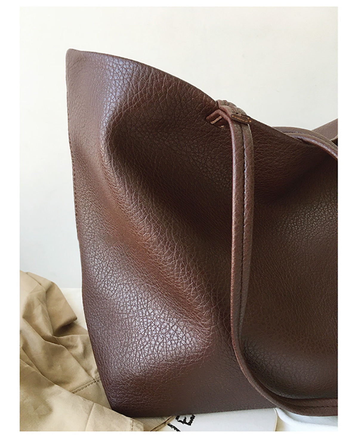 Minimalistische Tote Bag voor Dames – Ruime Schoudertas voor Dagelijks Gebruik