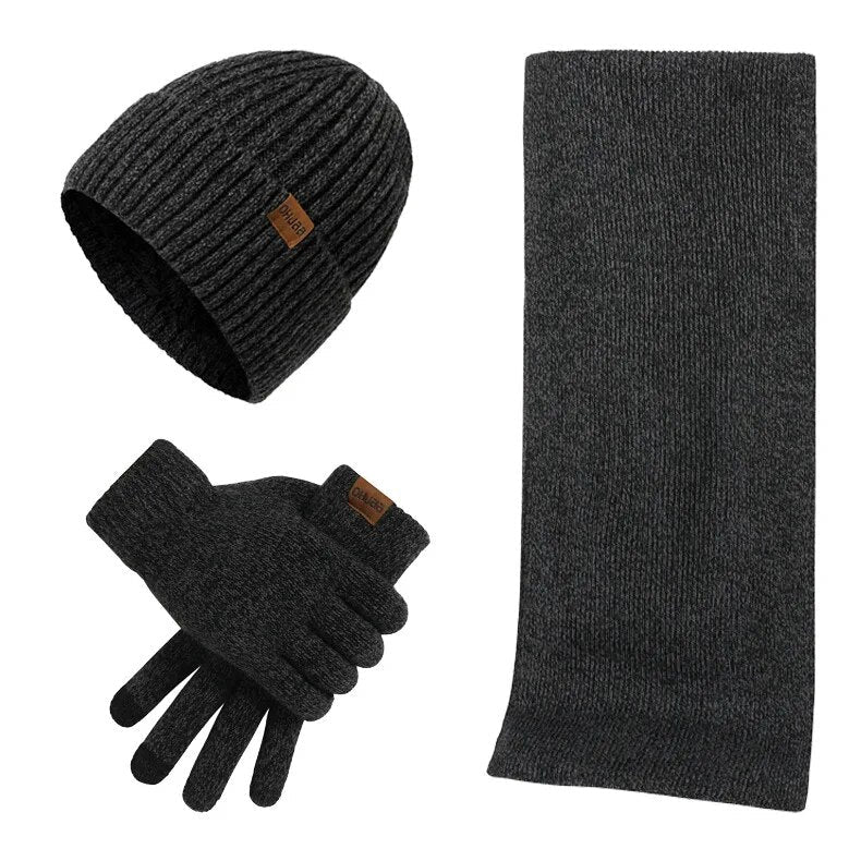 Gebreide winterset met muts, sjaal en handschoenen