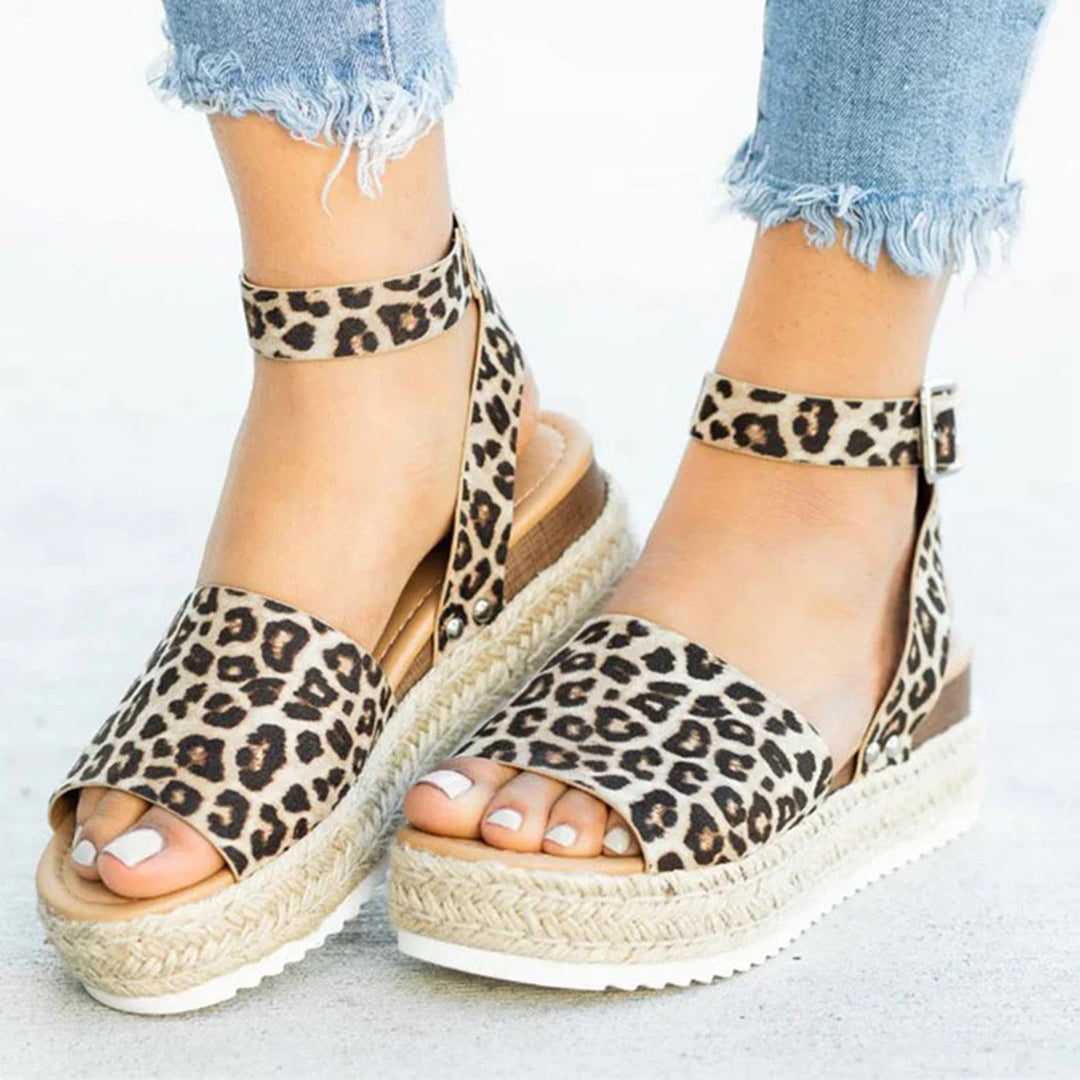 Stijlvolle en Comfortabele Sandalen met Sleehak voor Vrouwen