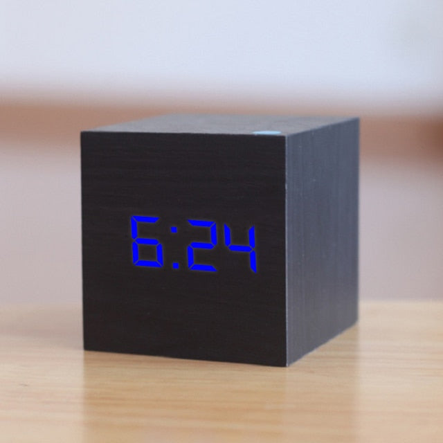 Digitale LED Wekker – Vierkant Display met Tijd, Datum & Temperatuur