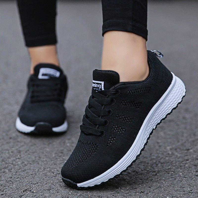 Lichte en Ademend Dames Sneakers met Stabiliteit
