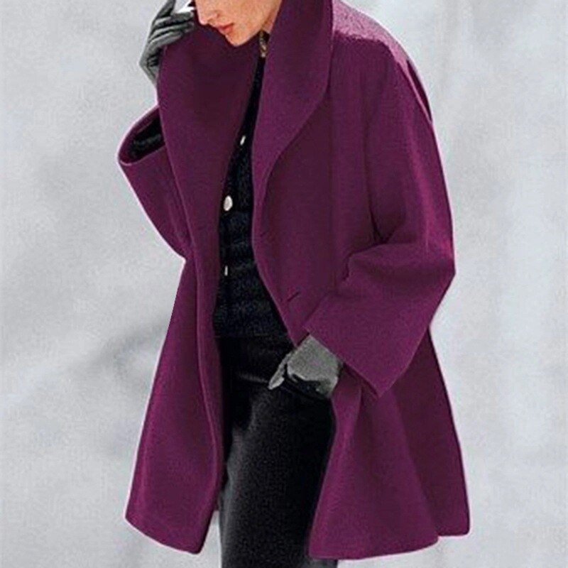 Elegante dames winterjas gevoerd met brede kraag