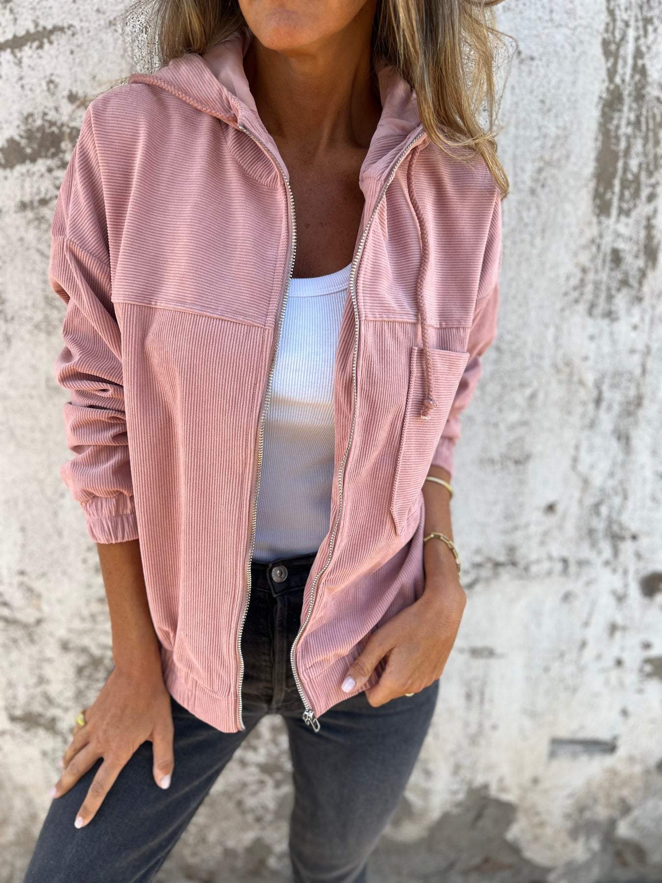 Dames Ribfluwelen Jack met Capuchon – Lichtgewicht & Stijlvol