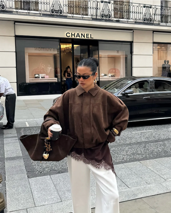 77659932393846