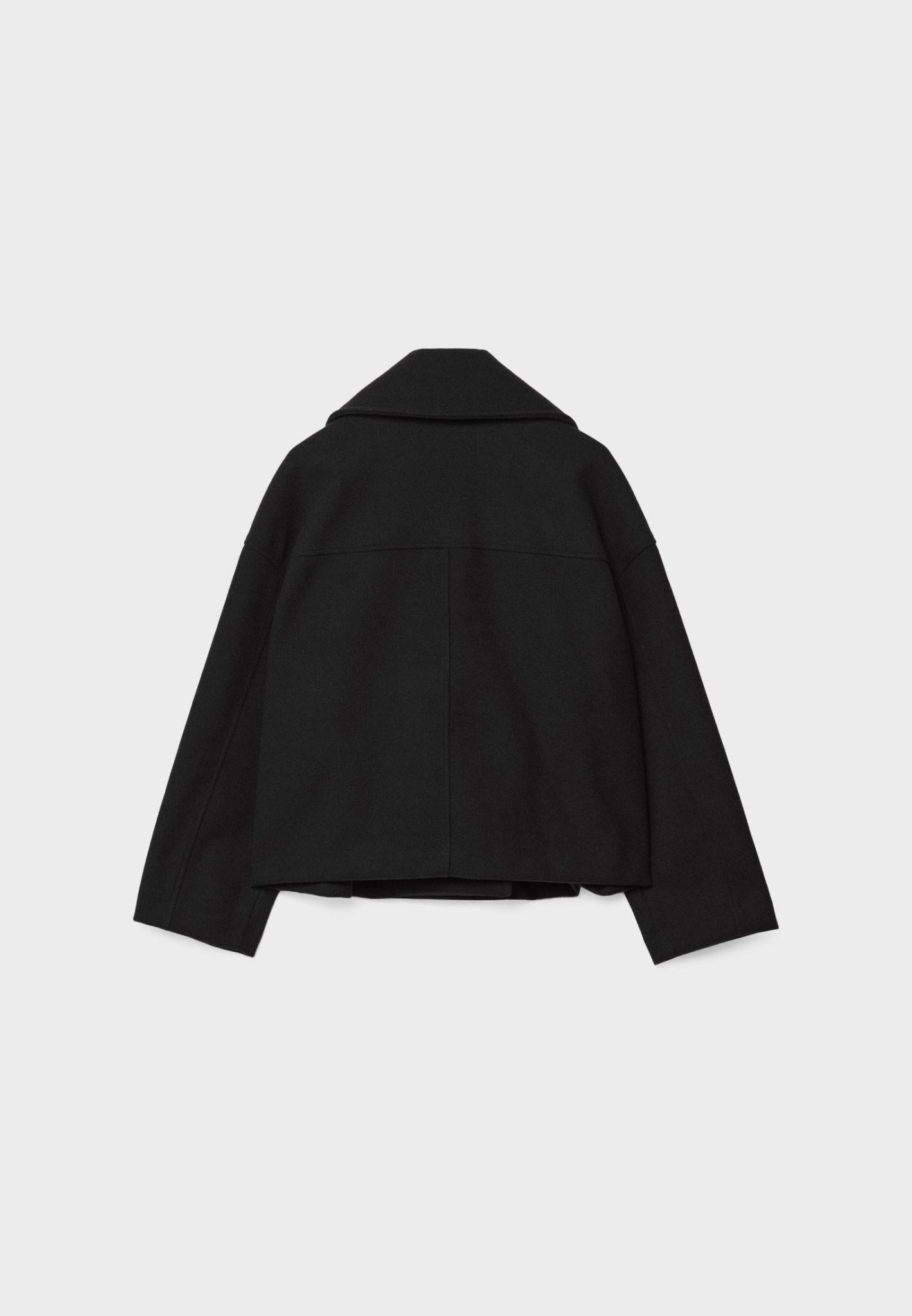 Korte Dubbellaagse Jas met Moderne Snit en Elegantie