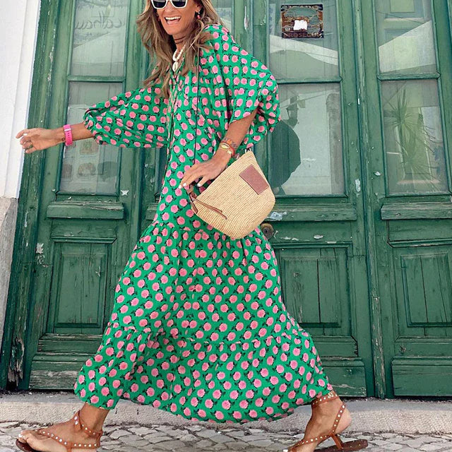 Luchtig Zomerkleed met Unieke Details en Comfort