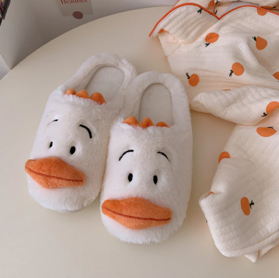 Fluffy Dierenpantoffels – Warme Sloffen met Antislip Zool