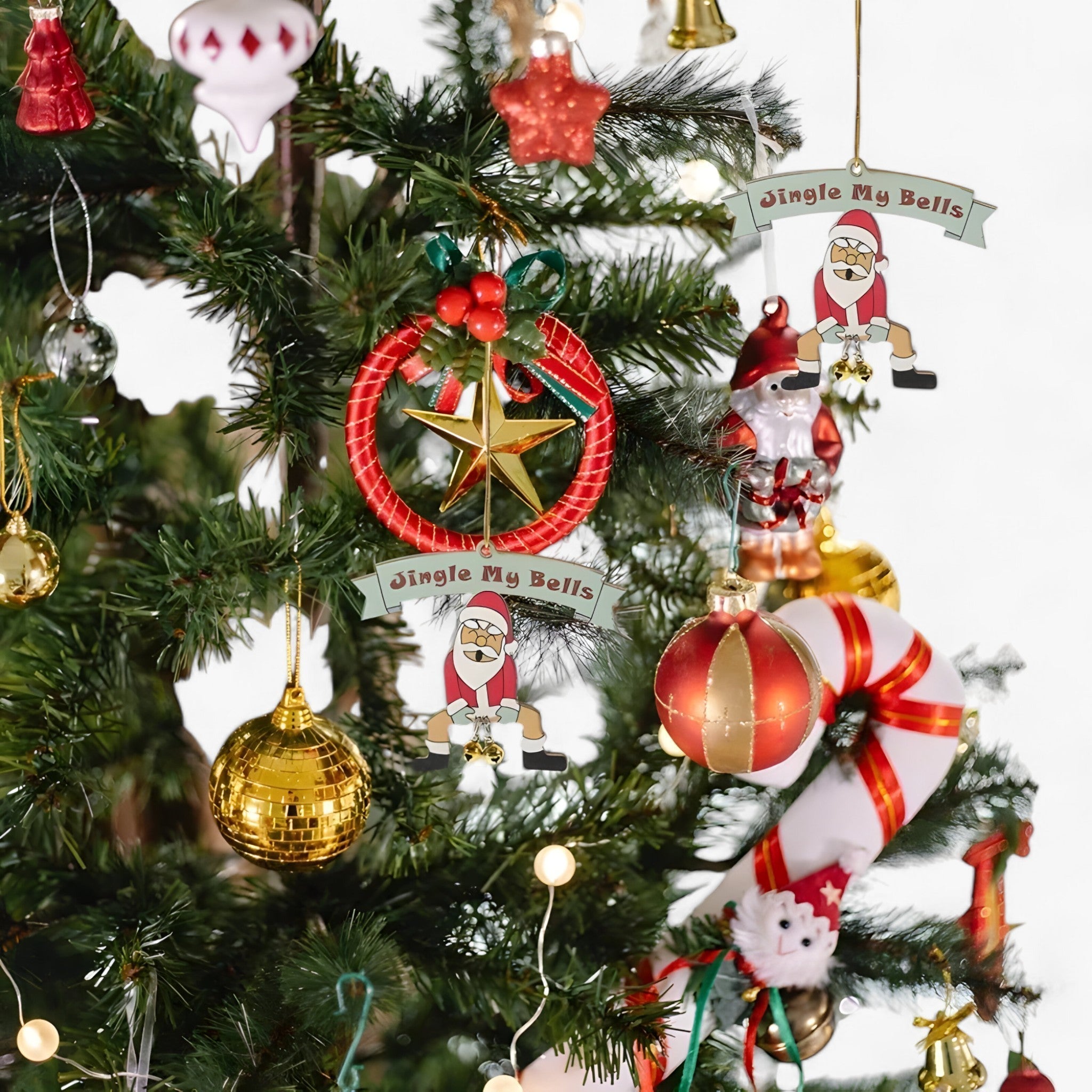 Kerstboom Hangers – Decoratieve Ornamenten met Feestelijke Figuren