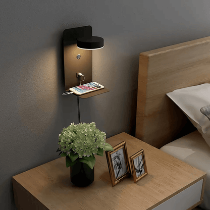 Nachtlamp met USB Oplaadstation en Plankje