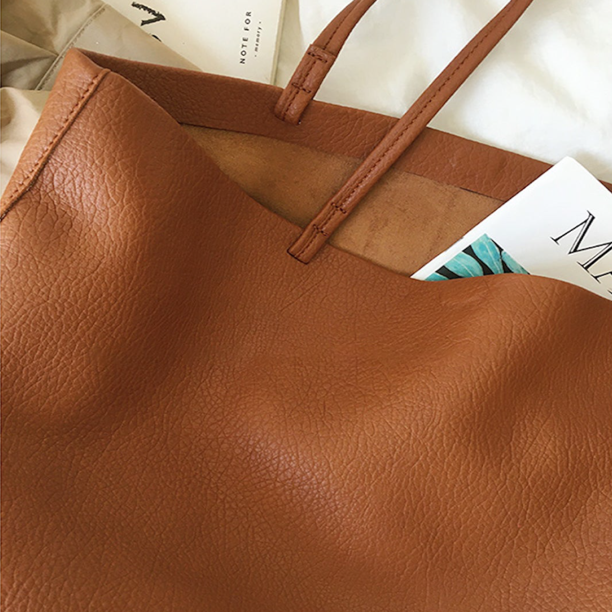 Minimalistische Tote Bag voor Dames – Ruime Schoudertas voor Dagelijks Gebruik