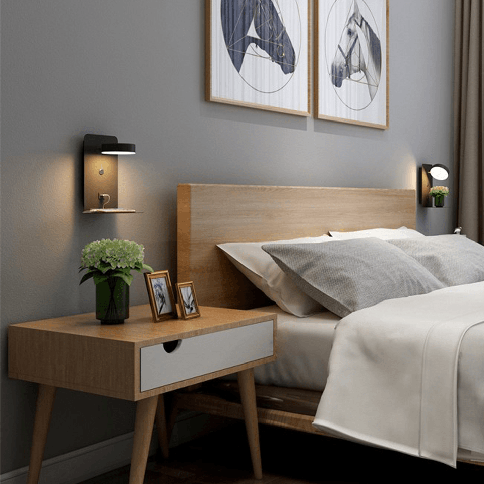 Nachtlamp met USB Oplaadstation en Plankje