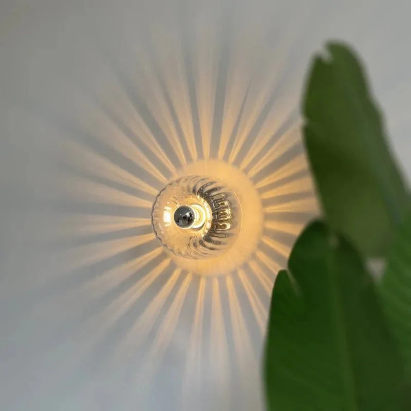 Moderne Wandlamp van Glas en Metaal voor Scandinavisch Interieur-mezamstore.nl